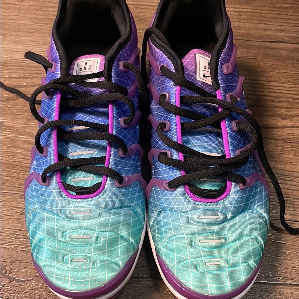 Nike Air Vapormax Plus in Purple and Black size7